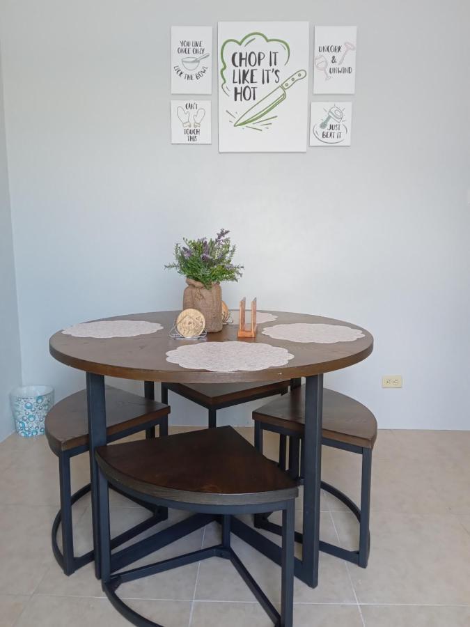 Michand Guest Apartments- Cozy One Or Two Bedroom- 5 Walk Minutes From Airport 10 Mins Drive To Oistins Or Beach ไครสต์เชิร์ช ภายนอก รูปภาพ